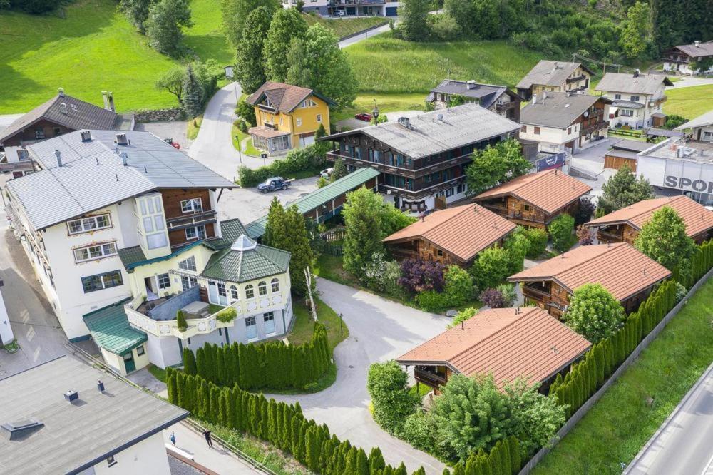Apartment In Fuegen With A Shared Wellness Экстерьер фото